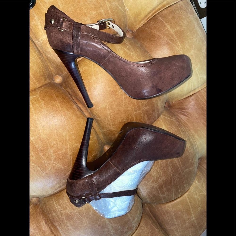 Brown Heels with Ankle Strap size 9 - Picture 5 of 9